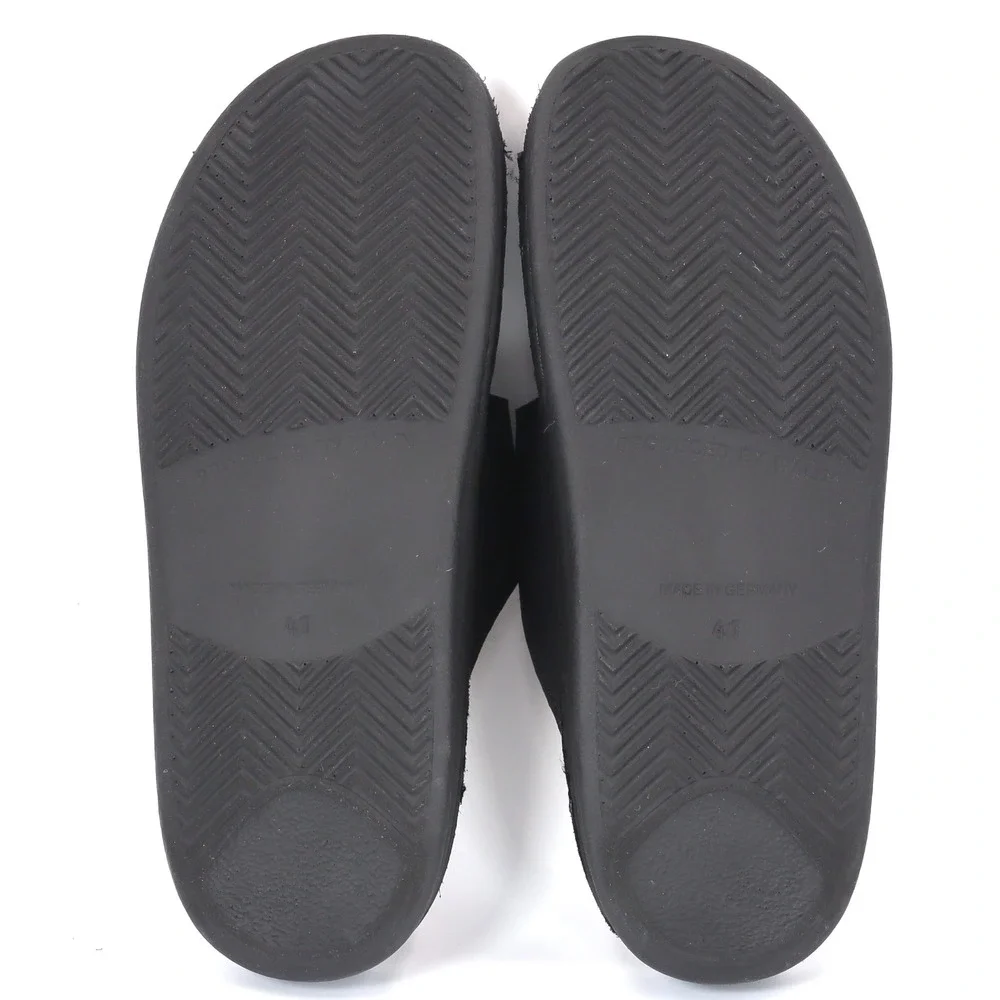Finn Comfort •	brand finn
